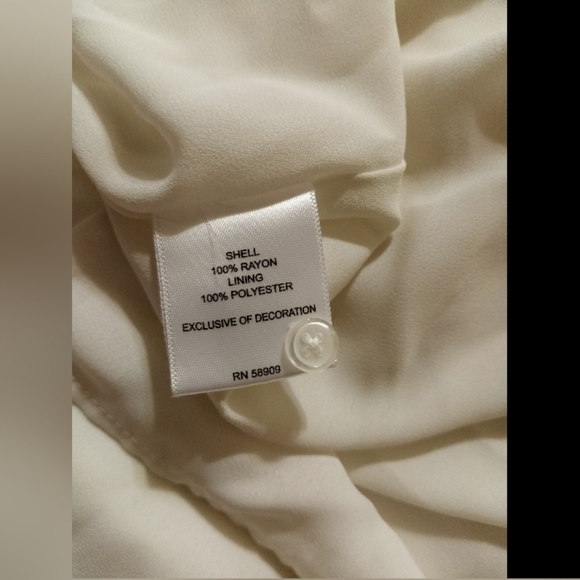 Gibson Latimer White Pleated Maxi Dress Scoop Neck - Picture 6 of 14